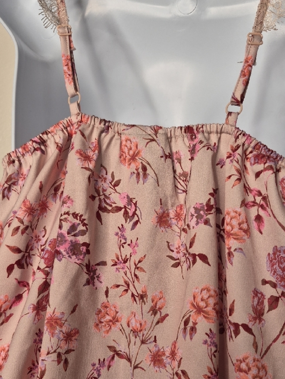 Daytrip Blush Floral Lace-Trim Cami - Picture 8 of 12